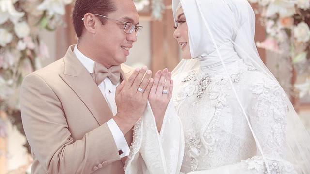 Kembali Rujuk, Ini 6 Momen Pernikahan Eddies Adelia dan Mantan Suami