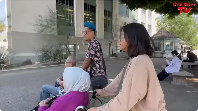 6 Potret Cinta Kuya Ajak Kakek-Nenek Melihat Kampusnya di Amerika, Tuai Pujian
