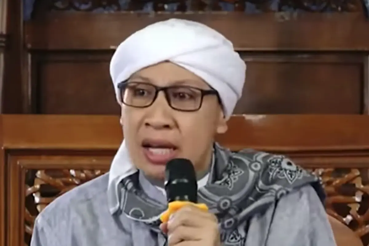 Buya Yahya. (Foto: Dok. Instagram @buyayahya_albahjah)