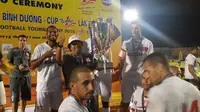 Mantan pelatih Sriwijaya FC U-21, Andi Susanto membawa Bangu Atletico Clube juara BTV International Football Tournament di Vietnam.