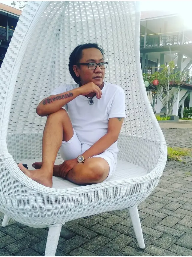 Mirip dengan Ari Lasso, Ini 7 Potret Kevin Tan yang Sedang Viral