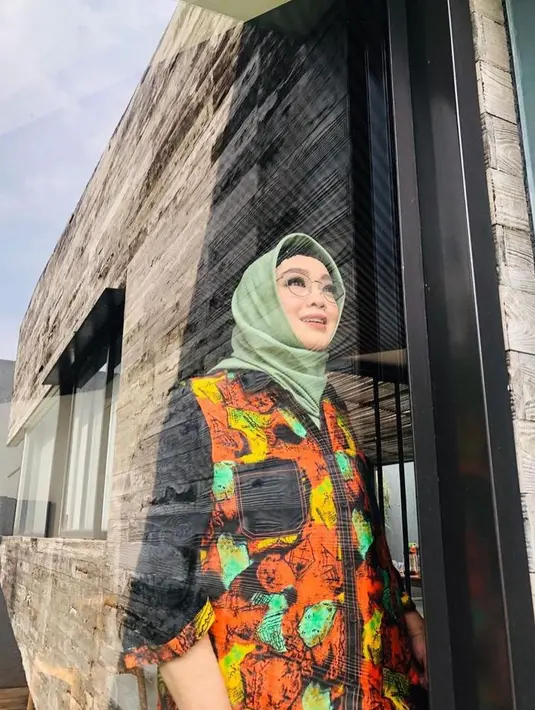 (Instagram/rinagunawan74)