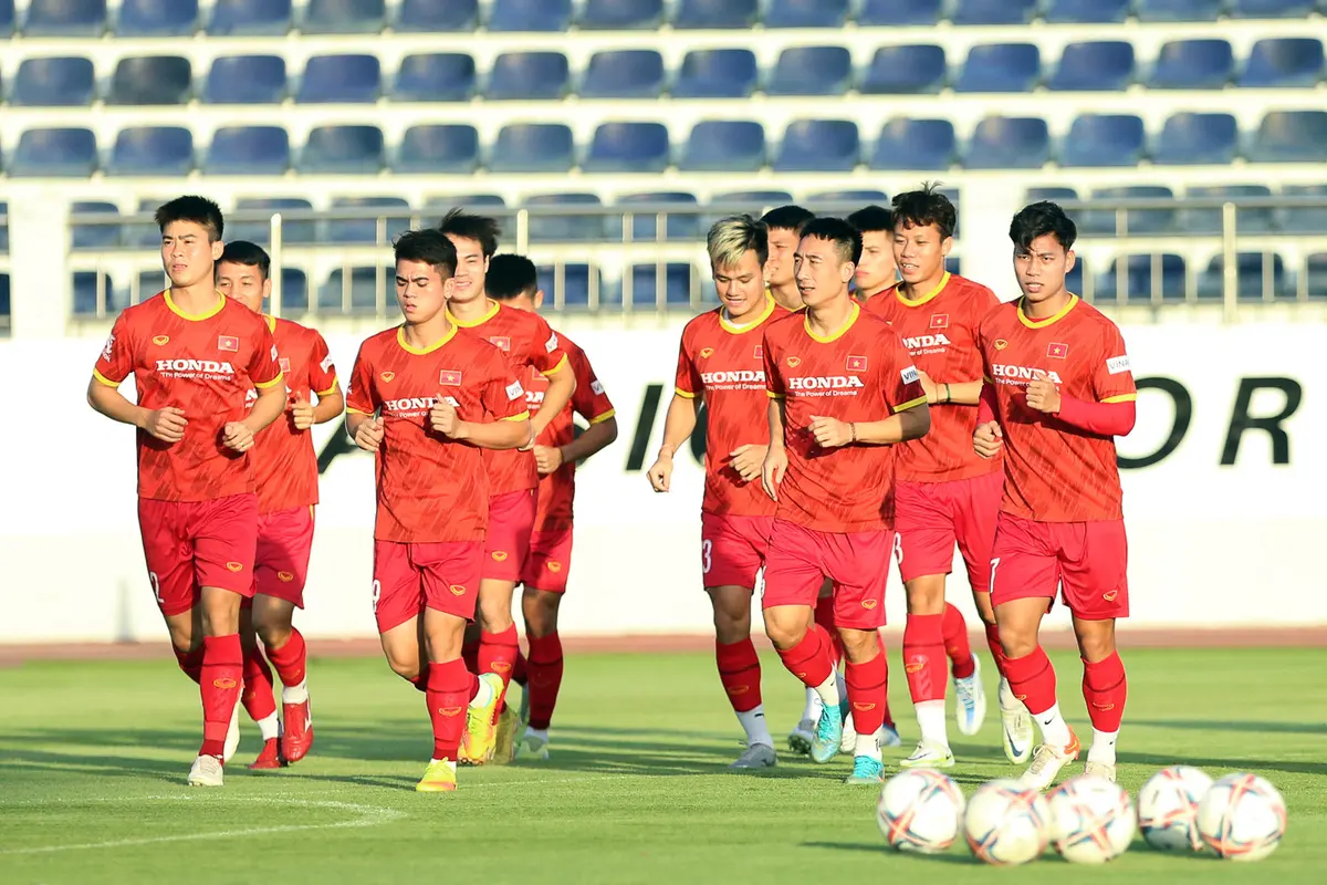 Timnas Vietnam berlatih