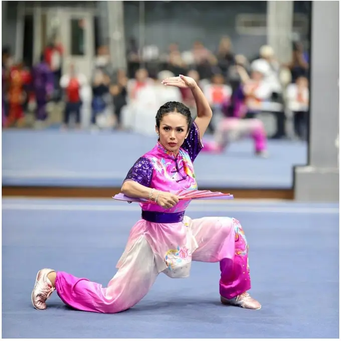6 Potret Krisdayanti Latihan Intensif Wushu, Siap Wakili Indonesia di Tiongkok