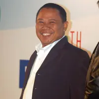 Taufik Savalas (via thevaj.wordpress.com)