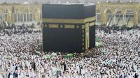 Ilustrasi ibadah haji, umrah, muslim, Ka'bah. (Photo by ekrem osmanoglu on Unsplash)