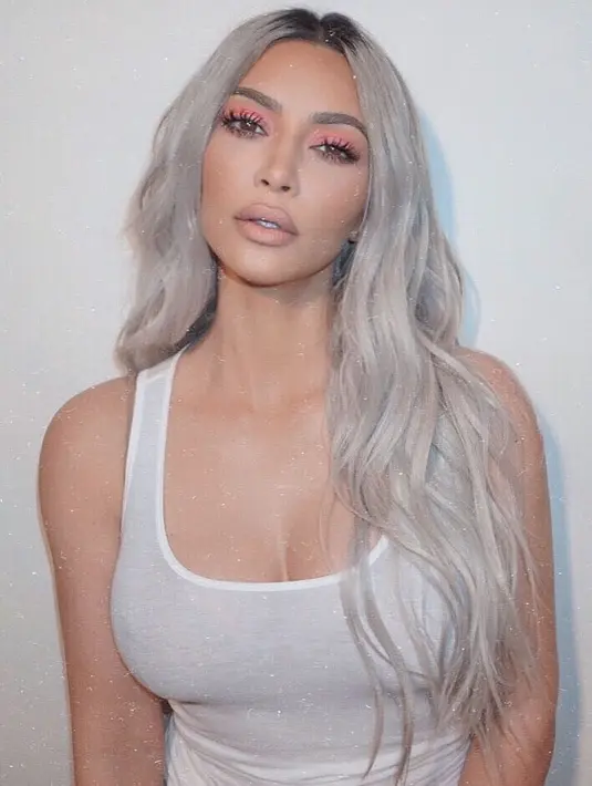 "Kim kini merasa dicuekin oleh Kanye West," tambah sumber. (instagram/kimkardashian)