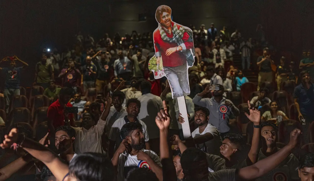 Film ini dibintangi Rajinikath, Mohanlal, Jackie Shroff, dan Shiva Rajkumar. (AP Photo/Rafiq Maqbool)