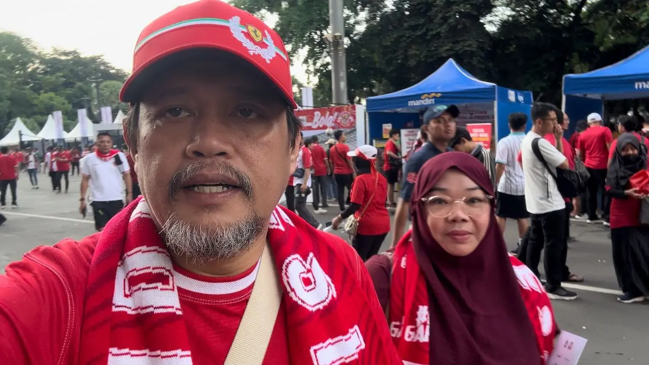 Achmad M Asri dan Istri