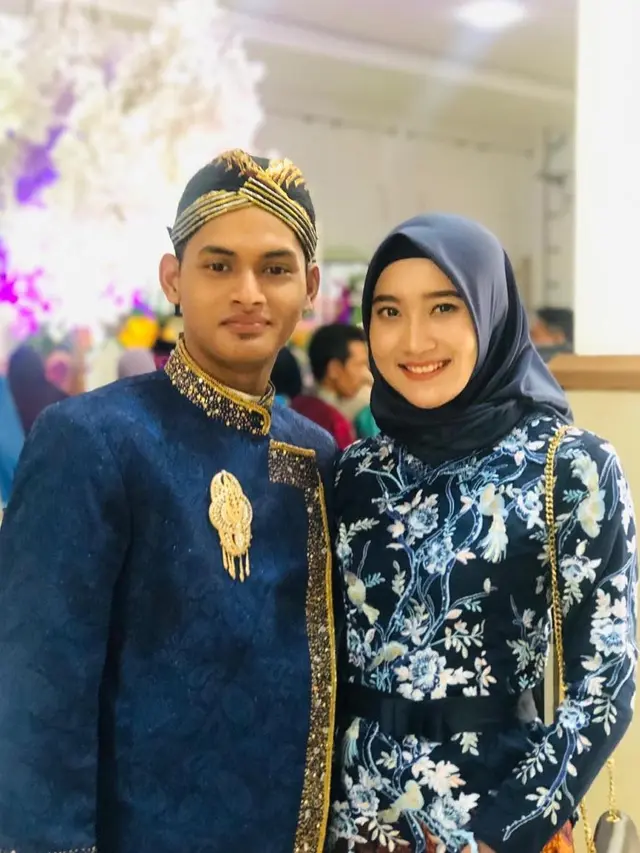 Dipersunting Polisi, Ini 7 Potret Mesra Yeni Inka dan Briptu Khrisna Sakti