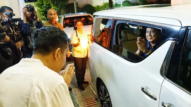 Prabowo pamit ke Gibran Rakabuming. (Foto: Dok. Twitter @gibran_tweet)