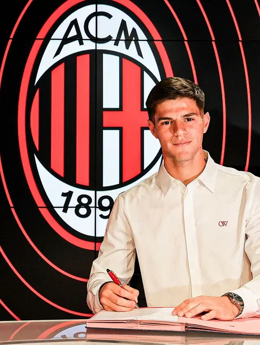 Marco Pellegrino Sah Jadi Rekrutan Baru AC Milan Foto