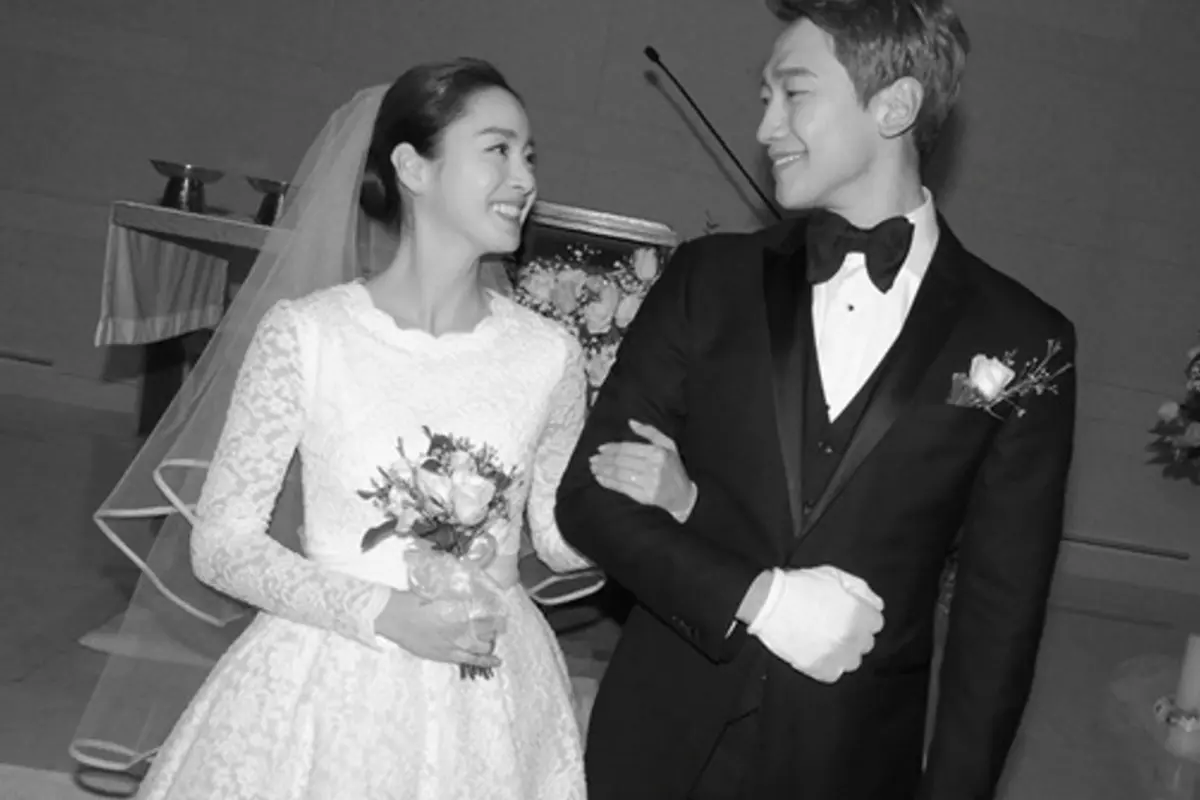 [Bintang] Kim Tae Hee - Rain