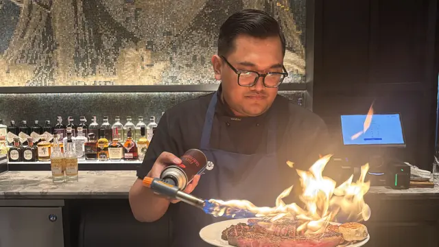 Western Contemporary Grill jadi konsep SKYE soal hidangannya. [Anisha/Fimela]