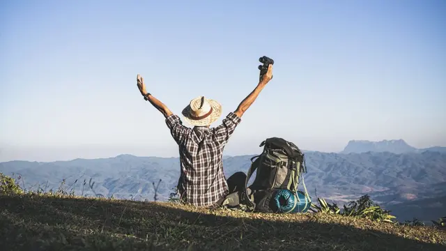 9 Barang Wajib yang Harus Dibawa Saat Musim Panas (photo by freepik.com)