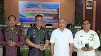 Gubernur Nusa Tenggara Timur (NTT) Viktor Bungtilu Laiskodat mengungkapkan keresahannya terkait Taman Nasional (TN) Komodo di Labuan Bajo, Manggarai Barat.