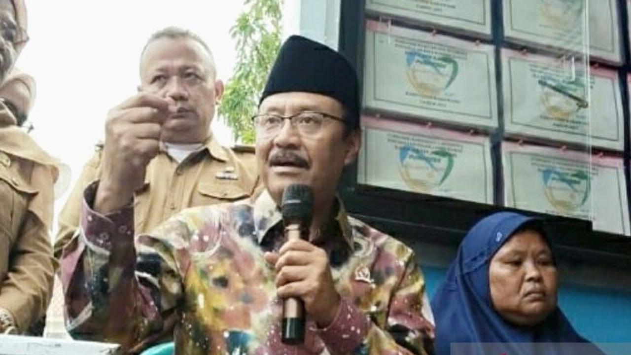 Berani Coret Penerima Bansos Salah Sasaran, Mensos Puji Kinerja Puskesos Karawang yang Perbaiki Data Akurat