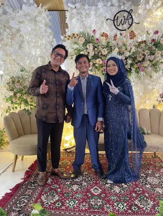 Kehadiran Andre mengejutkan Tono. "Sidak nikahan Tono langsung ke Indramayu!,"  tulis H. Andreas Taulany Haumahu itu sebagai keterangan foto. [Instagram/taulany_tv]