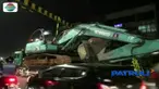 Truk pengangkut alat berat tersangkut underpass Pasar Minggu, arus lalu lintas menuju Lenteng Agung macet 2 kilometer.