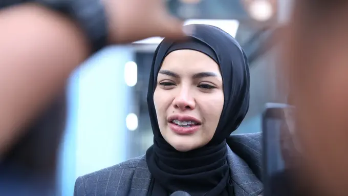 [Bintang] Nikita Mirzani