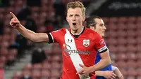 Southampton memang hanya finis di posisi ke-15 klasemen akhir Liga Inggris musim 2021/2022. Namun penampilan memikat beberapa pemain mampu menarik minat klub-klub top Eropa untuk merekrutnya musim 2022/2023. Berikut 6 pemain yang tampil apik bersama The Saints dan bisa menjadi pilihan klub-klub top Eropa untuk mengarungi musim 2022/2023. (AFP/Pool/Neil Hall)