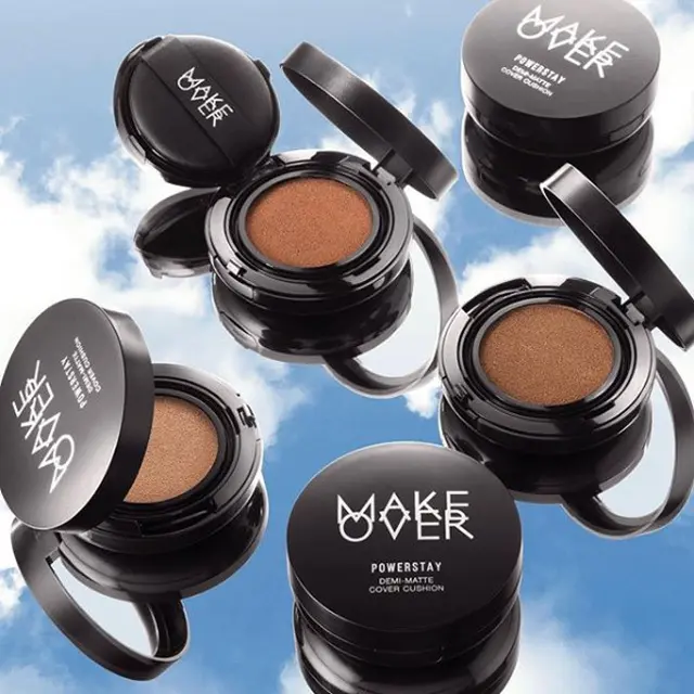 Makeup Tahan Lama Saat Virtual Meeting Itu Penting, Begini Lho Triknya