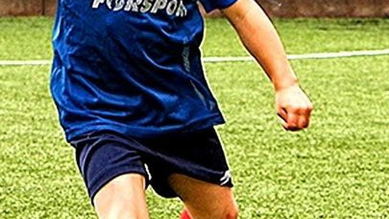 Kata-Kata Sepak Bola dengan Cinta<br>