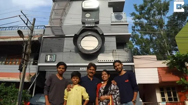 rumah berbentuk kamera