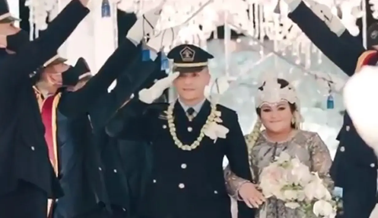 (Instagram/artmospoto)