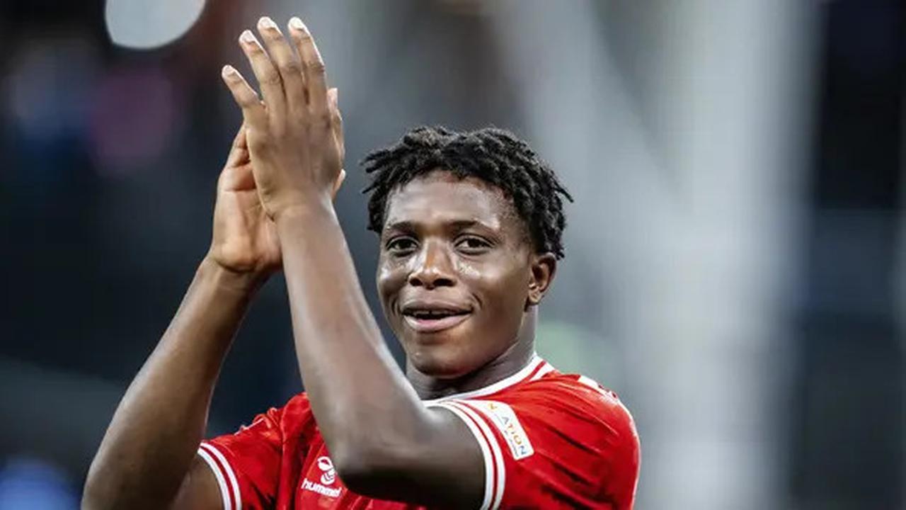 Manchester United Kebut Negosiasi untuk Rekrut Bek Lecce, ini Sosoknya