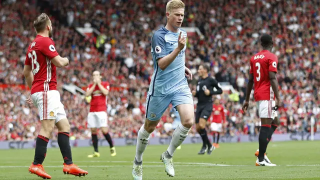 Gelandang Manchester City Kevin de Bruyne usai cetak gol ke gawang Manchester United (Reuters)
