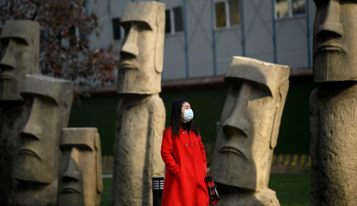 FOTO Ada Replika Patung Moai Pulau  Paskah  di  Beijing 