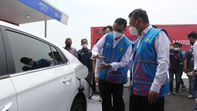 KESDM dan PLN Gelar Parade Motor Listrik