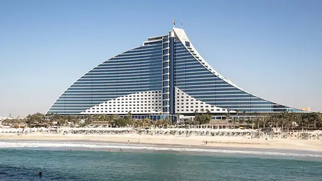jumeirah beach hotel