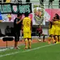 Persela vs Sriwijaya (Johan Tallo/ Liputan6.com)