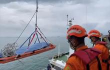 Tim SAR Surabaya Berhasil Evakuasi ABK MV Girolando Express yang Sakit di Laut