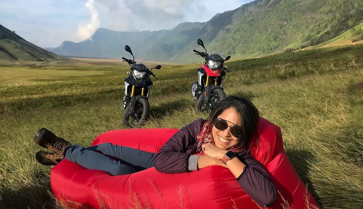 "Sebenernya dari sisi pemain, ya itu, awalnya bingung. Semua tapi ternyata karakter pemain itu sudah disamaratakan di lima kepala (sutradara)," terang Prisia Nasution. (instagram/itsprisia)