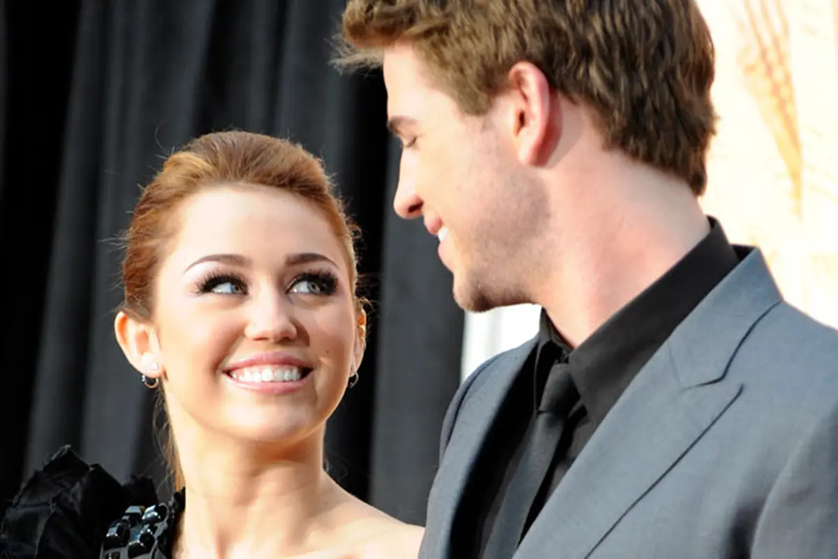Miley Cyrus dan Liam Hemsworth