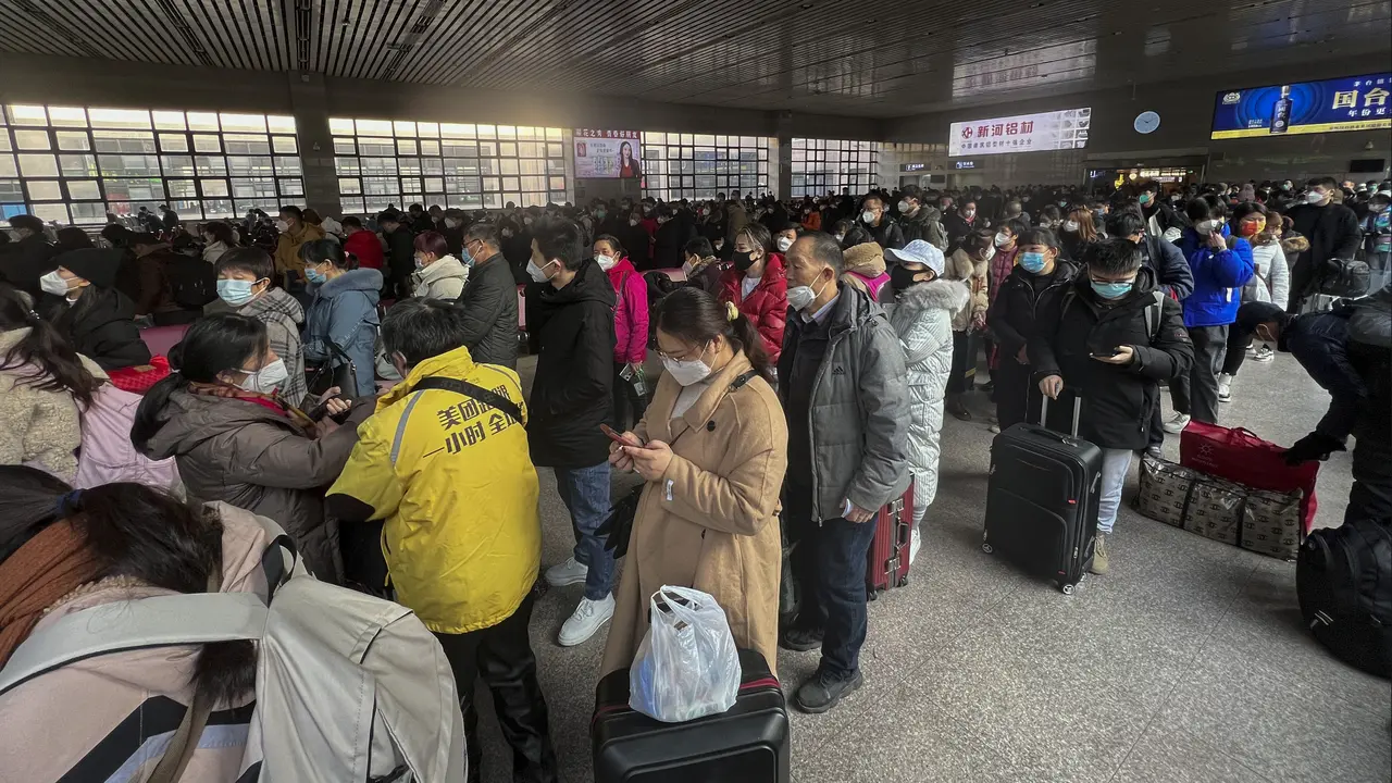 China berupaya meminimalkan risiko COVID-19 selama kesibukan perjalanan