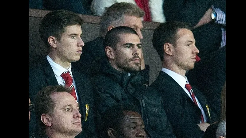 Victor Valdes saksikan laga Manchester United Vs Chelsea di Old Trafford