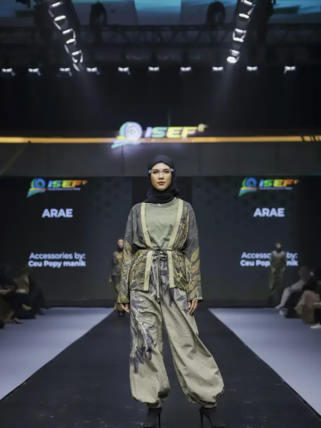 11 Potret Ragam Busana Muslim dengan Konsep Berkelanjutan di ISEF 2021