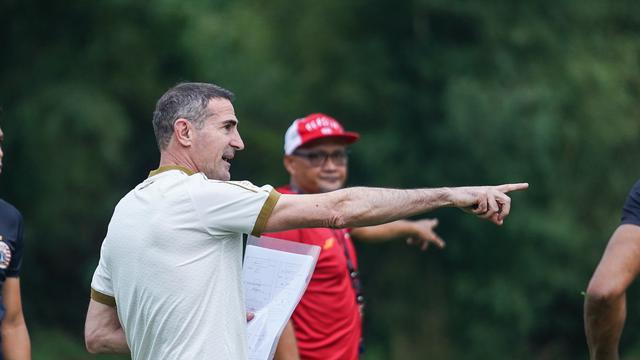 Pelatih Persija, Angelo Alessio.