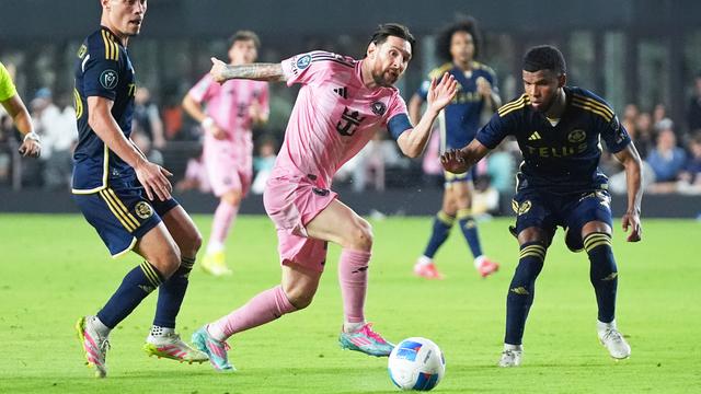 Foto: Pudarnya Era Messi dan Ronaldo, Dua GOAT Kompak Bernasib Apes