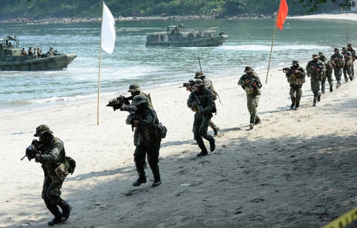 Melihat kekuatan tempur militer Filipina latihan bareng AS