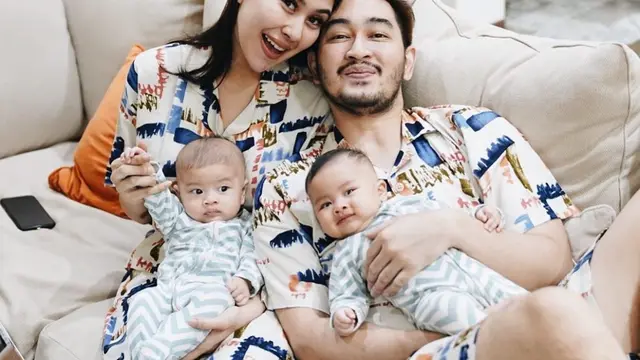 Momen perayaan anniversary ke-2 Syahnaz Sadiqah dan Ritchie Ismail