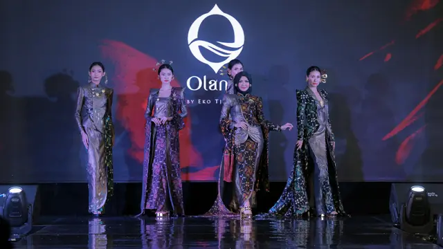 Keindahan Busana Batik Taliabu di Tangan Desainer Eko Tjandra, Padukan Budaya Barat dan Timur
