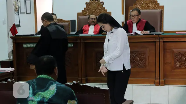 [Bintang] Sidang Jennifer Dunn