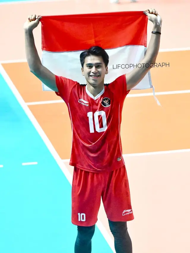 6 Potret Fahry Septian, Pemain Voli Timnas Indonesia yang Raih Emas SEA Games 2023