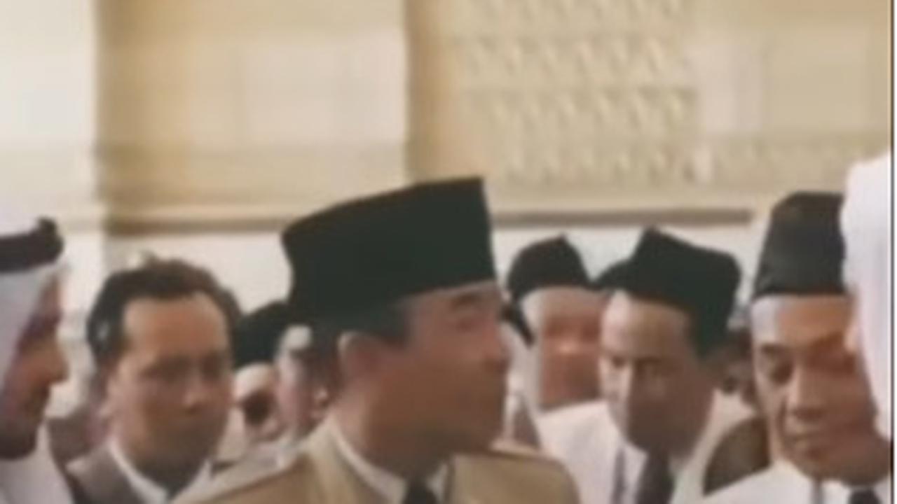 Soekarno ke Mekkah