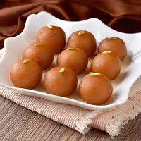 ilustrasi gulab jamun/highviews/Shutterstock